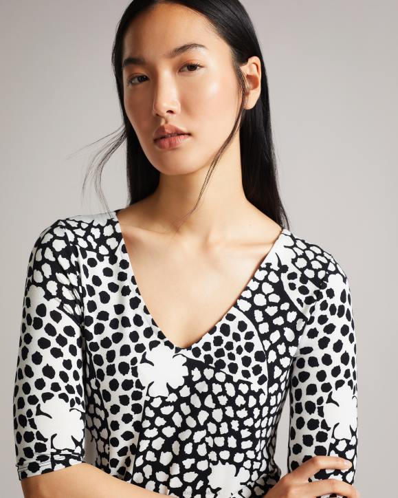 Ted Baker Lucyz V-neck Fitted Tee Black Clothing Women TLPL489